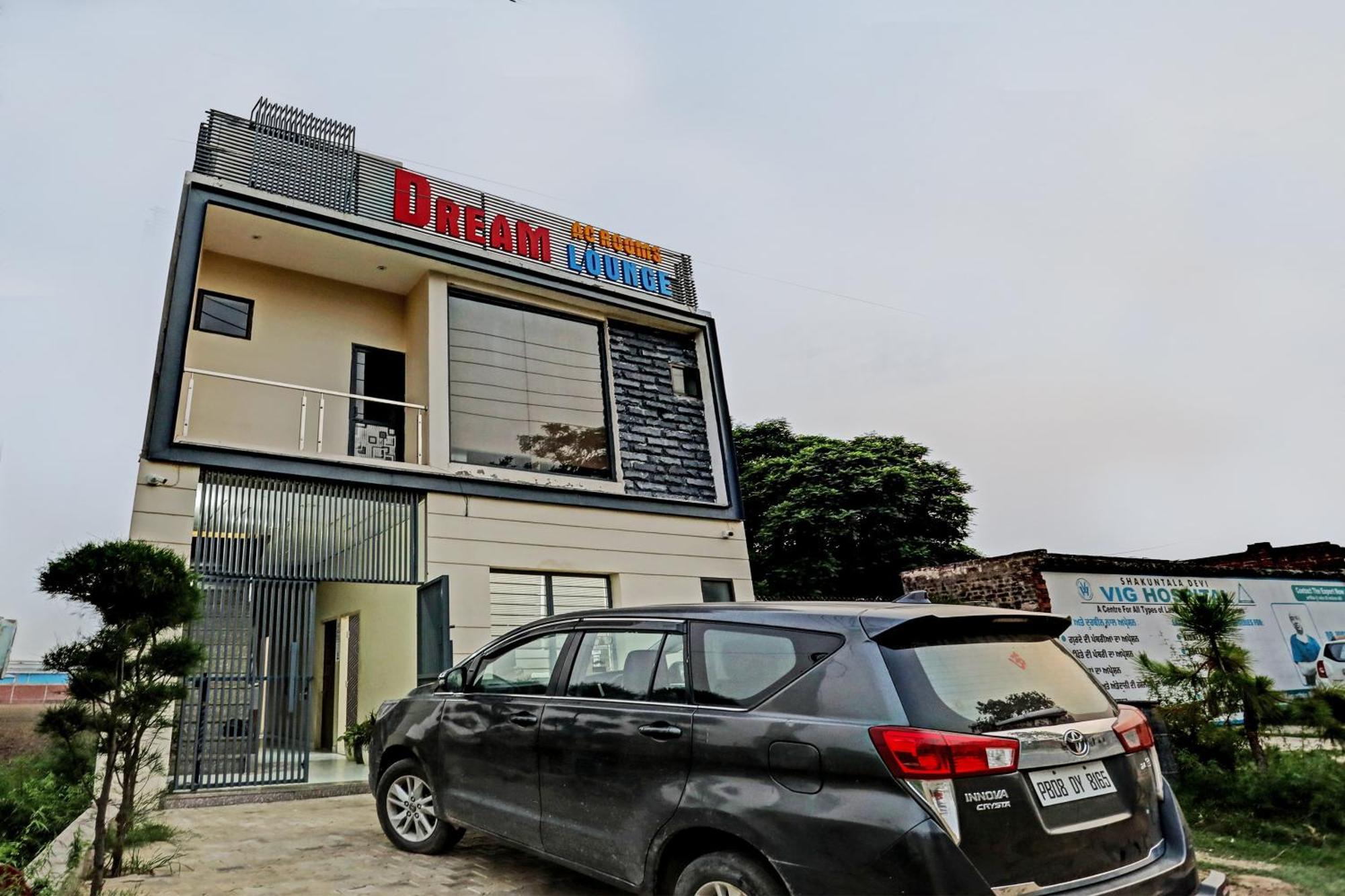 Dream Lounge Hotel Jalandhar Exterior photo